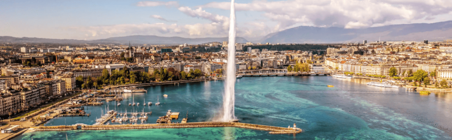Vue aérienne de la célèbre fontaine d'eau de Genève